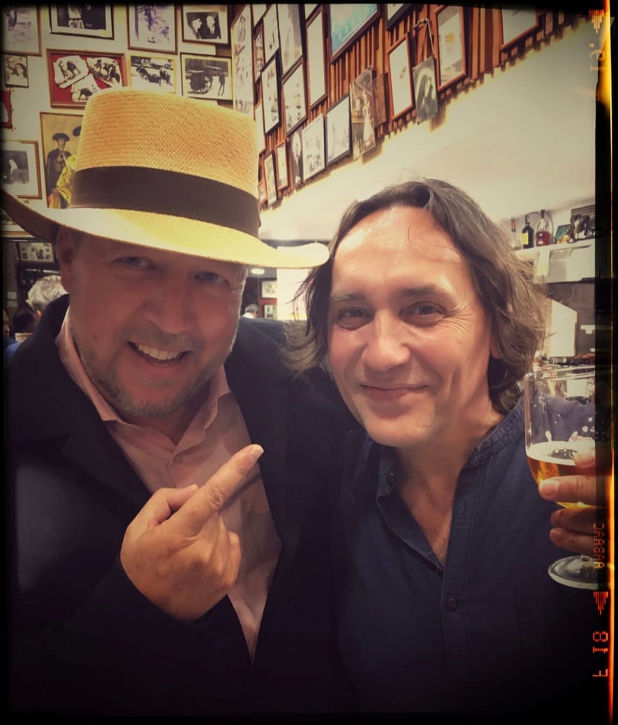 🇩🇪 Update: Zwei vorweihnachtliche Geschichten von meiner Freundin Asunción und von meinem Freund Juan Pablo 🎄💛💫 Neun Andalusier:innen 💃 und Hans im Glück 🍀